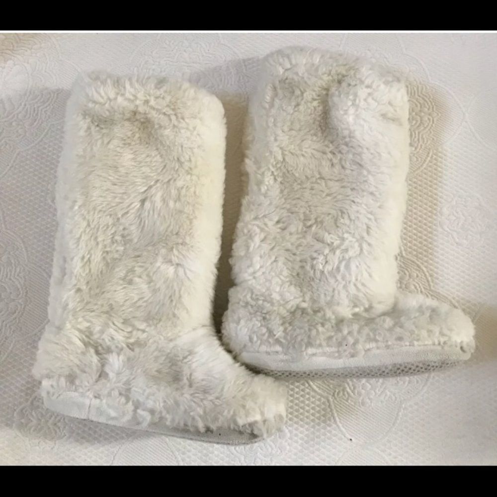 Restoration Hardware fuzzy slipper boots